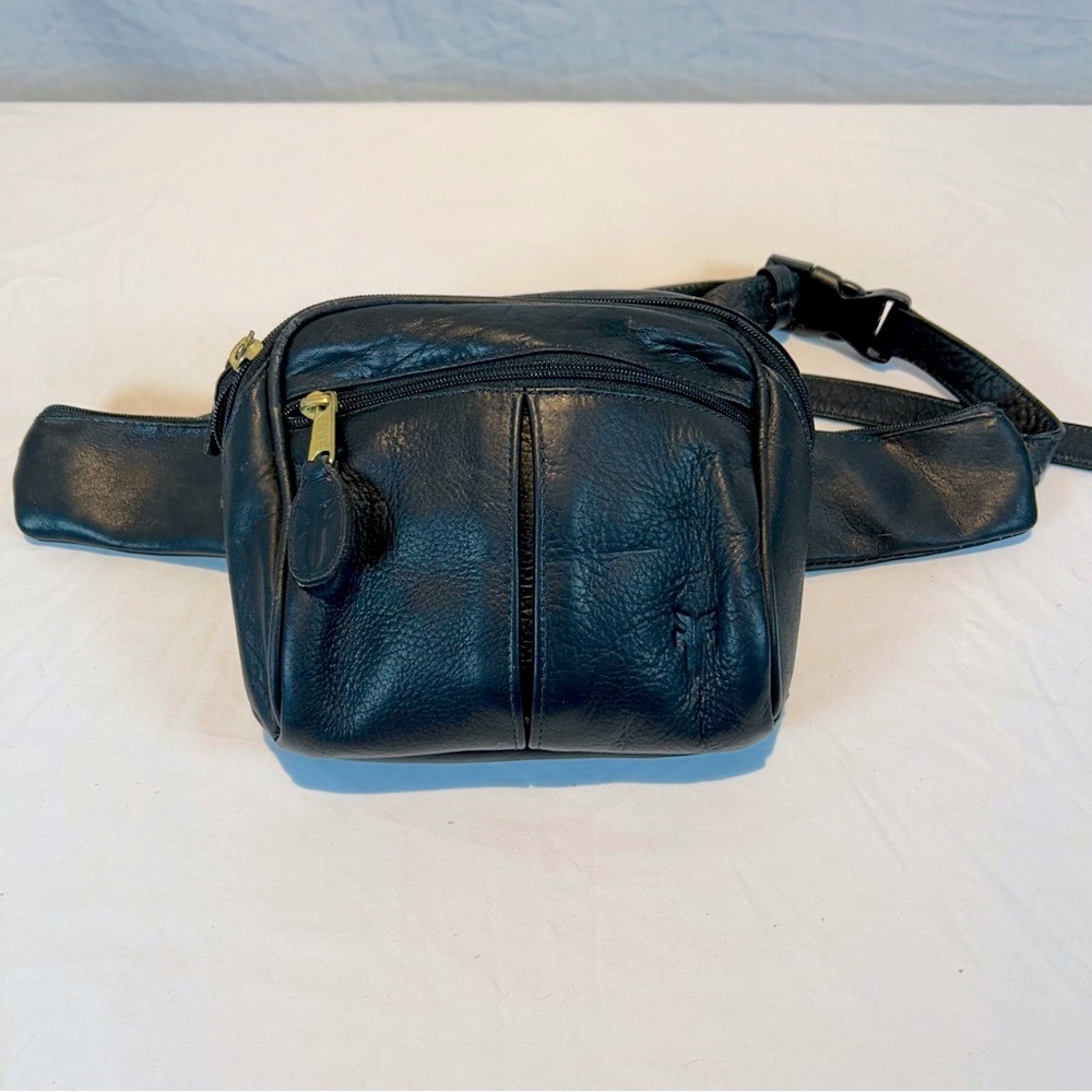 FRYE Vintage Black Pebbled Leather Zip Waist Belt Bag Large Durable